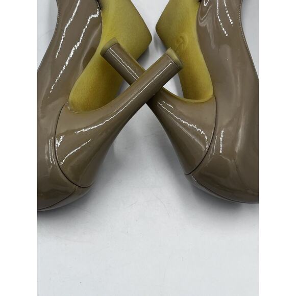 Gucci Beige Nude Vernice Diamond Nude Patent Leather Heels Pumps Rubber US Sz 9 - Picture 9 of 16